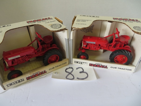 2 Farmall Cubs, Ertl