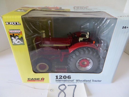 IH 1206 Wheatland w/weights, National Toy Show, Ertl