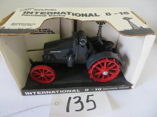 IH 8-16 Kerosene, Scale Model