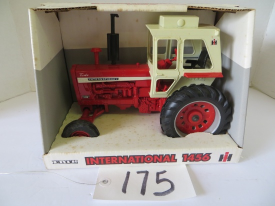 IH 1456 w/turbo, Ertl