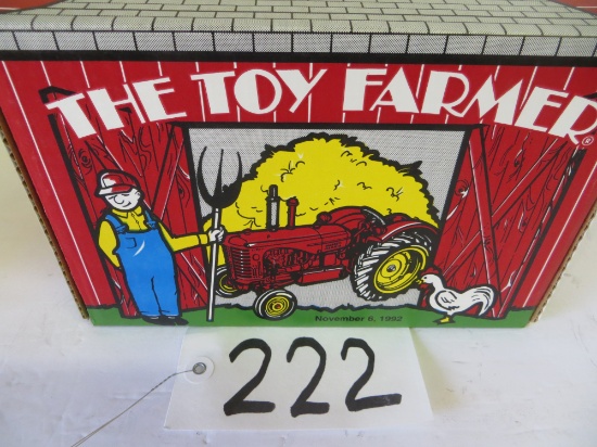 Massey Harris 44, 1992 The Toy Farmer, Ertl