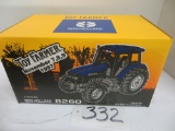Ertl	Toy Farmer New Holland 8260 Tractor