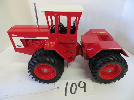 IH 4366 FWD Turbo w/duals w/box, Scale Model