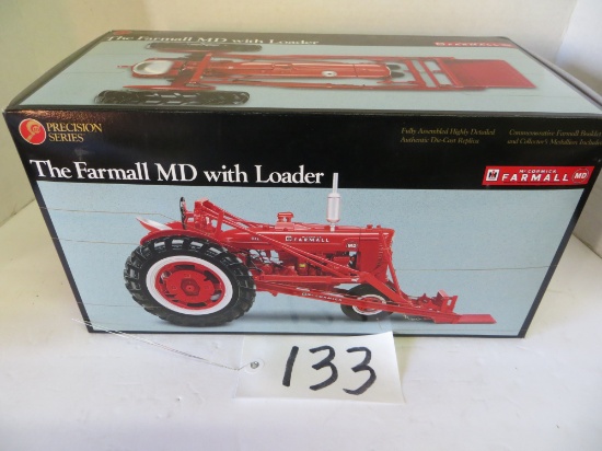 Farmall MD w/loader, Precision Series #10, Ertl