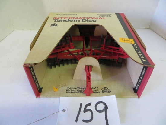 IH Tandem Disc, Ertl