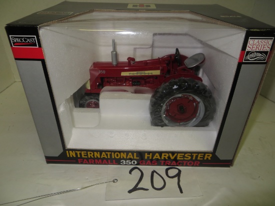 Farmall 350 Gas Tractor, Highly Detailed, Spec Cast