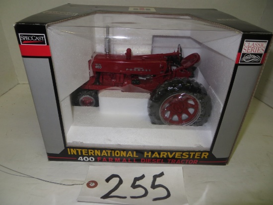 Farmall 400 Diesel Tractor, Highly Detailed, Spec Cast