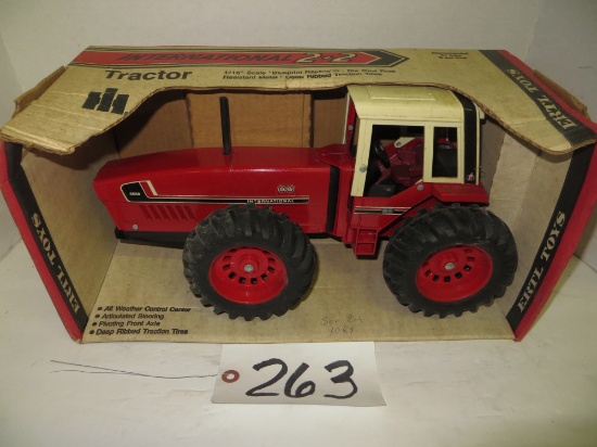 IH 2+2 shelf model, Ertl