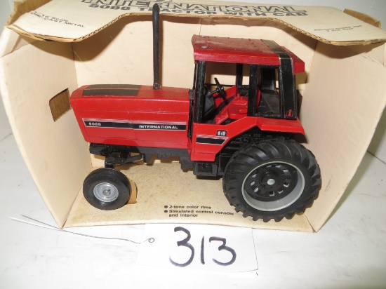 IH 5088 w/cab, Ertl
