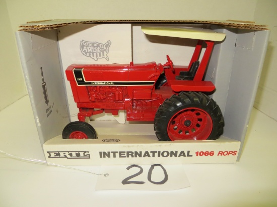 IH 1066 ROPS, Ertl