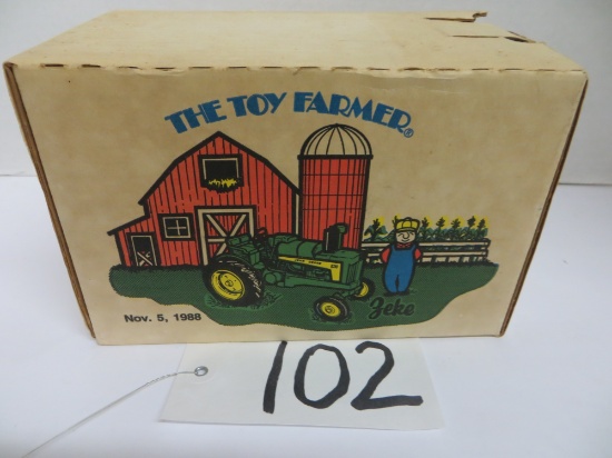 JD 830, 1988 The Toy Farmer