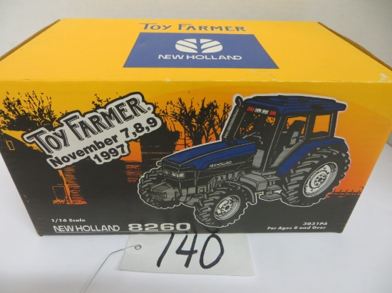 New Holland 8260, Ertl, 1997 Toy Farmer