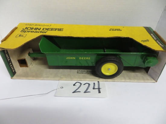 Ertl	JD Spreader Stock #534 Die Cast		  1/16
