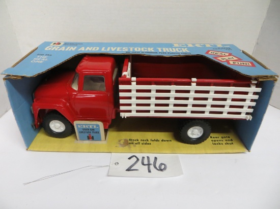 Ertl	IH Grain and Livestock Truck Blue Box Stock #6846