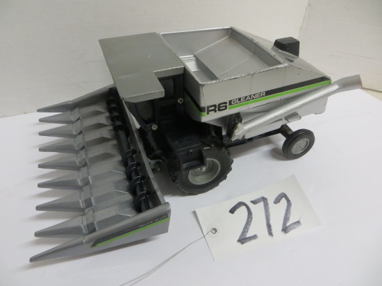 Deutz-Allis R6 Gleaner Combine