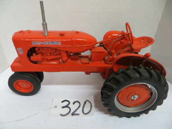 Scale Model	Allis-Chalmers WD 45 Medal Tractor 		 1/8	