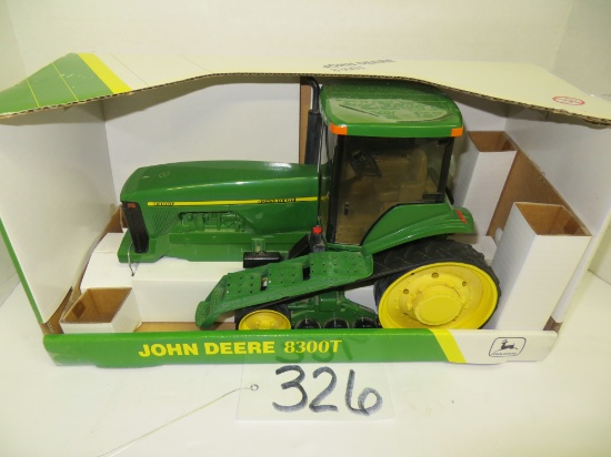 Ertl	JD 8300T Trac Tractor