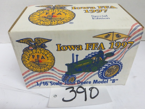 Ertl 	JD Model "B" Iowa FFA 1997 	Special Edition