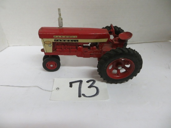 International Farmall 560 No Cab Tracor Die Cast Metal Rims
