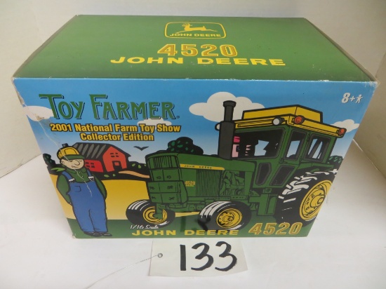 Ertl 	John Deere 4520 Toy Farmer 2001 National Farm Toy Show 	Collector Edition