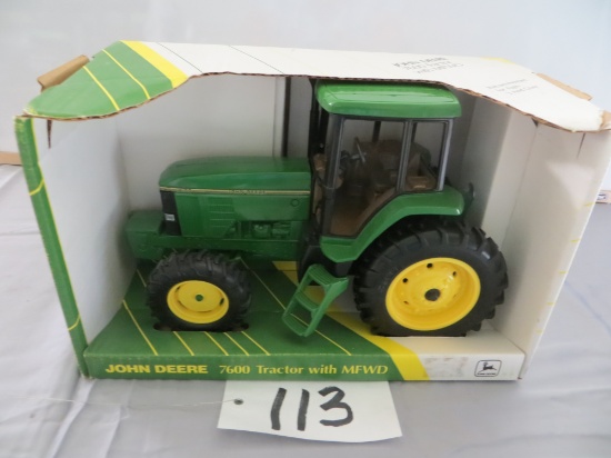 Ertl JD 7600 w/MFfWD