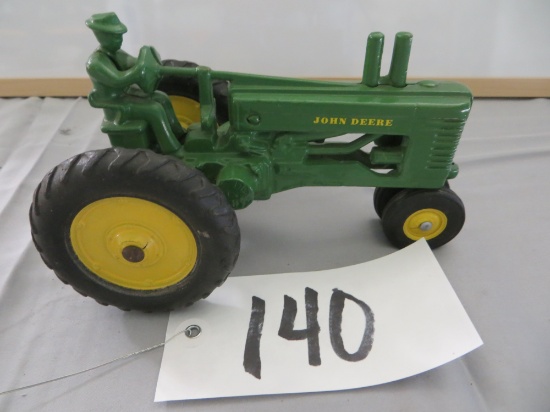 Ertl JD A w/man  n/b