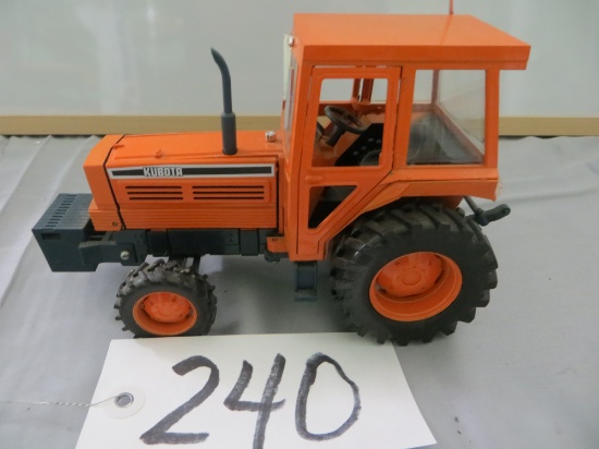 Kubota tractor 1/20"