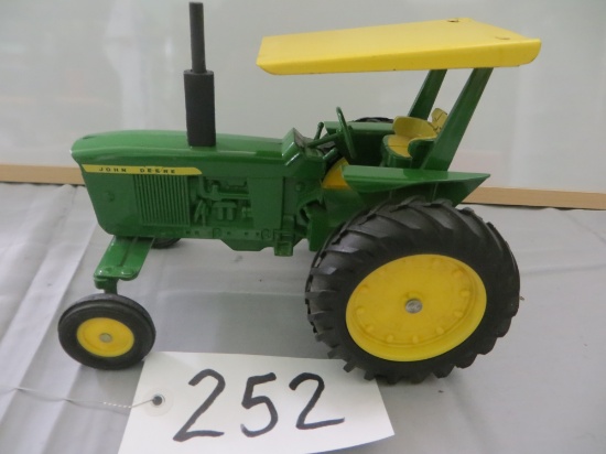 Ertl JD 20 series w/canopy & w/front
