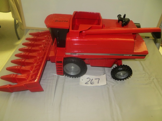 CIH 2388 Axial Flow w/8 row grain hd 1998 Signature edition / signed