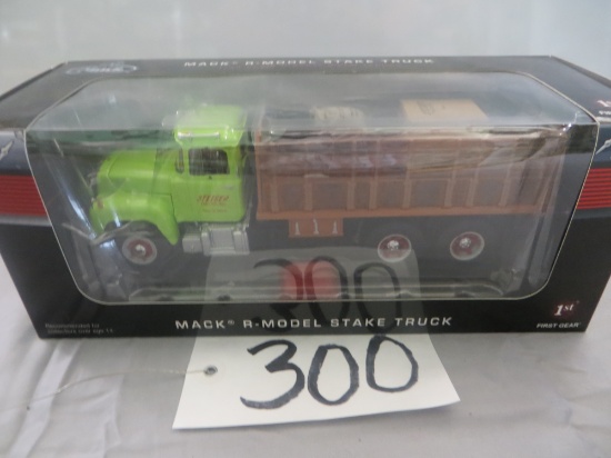 1st Gear Mack R Model Stake Truck Steiger Tractor, Inc; Fargo N. Dakota 1/34"