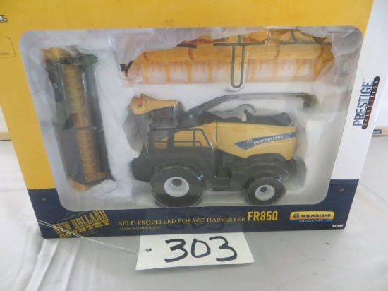 Tomy Self Propelled Forage Harvester FR850 Prestige Series 1/32"