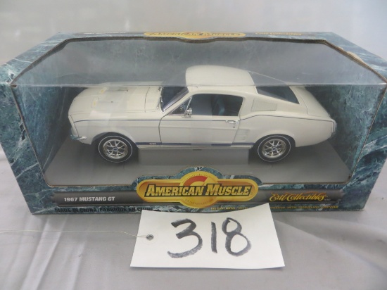 Ertl 1967 Mustage GT American Muscle  1/18"