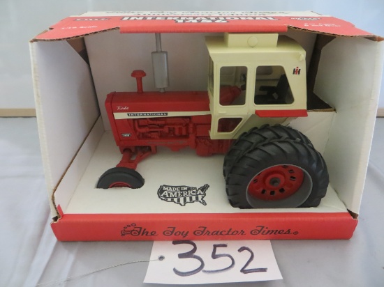 Ertl International 1456 w/cab The Toy Tractor Times Anniversary