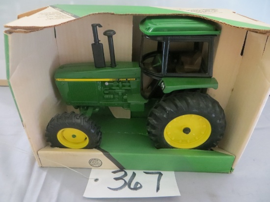 Ertl JD 4455 MFMD