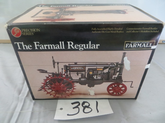 Ertl Farmall Regular Precision Series 1