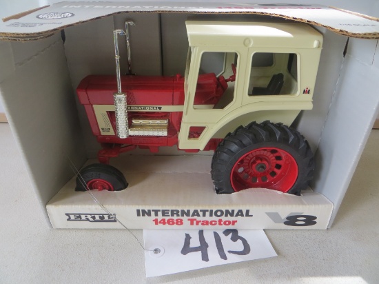 Ertl	International 1468 V8, 1993 1st in series of 4