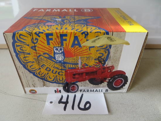 Ertl	Farmall B Iowa FFA 2002 Special Edition