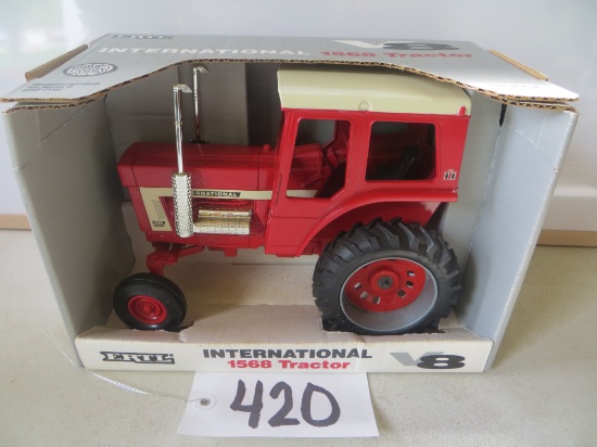 Ertl	International 1568 V8, 1994 3rd in Series of 4