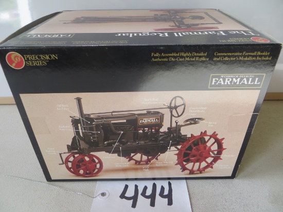 Ertl	Farmall Regular, Precision Series #1