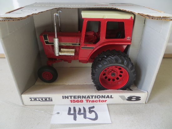 Ertl	International 1568 V8 w/duals, 1993 4th in Series of 4