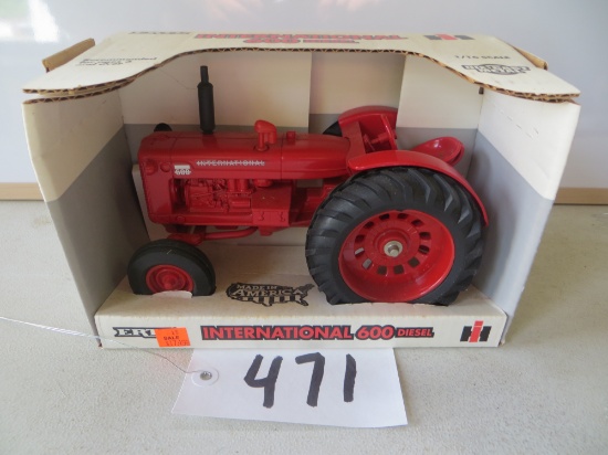 Ertl	International 600 Diesel