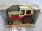 Ertl IH 1066 Special Edition 5,000,000 tractor 1990