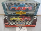 Ertl Richard Petty STP 25th Anniv/Kellogg's Monte Carlo Collectible American Muscle 1/18