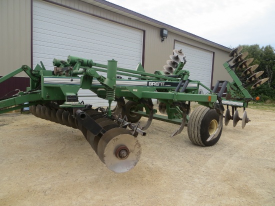 2005 Brent cpc 7 shank disc ripper, FRF 24", Blades R-AR 25", 21.5L-16-.15L 14 ply Tires