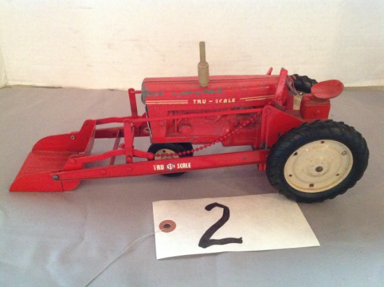 Tru Scale tractor & loader	Tru Scale