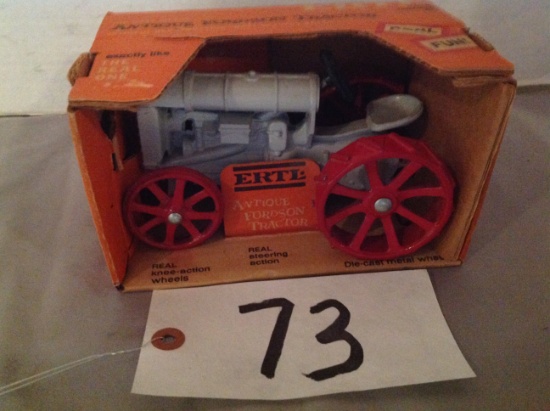 Antique Fordson Tractor, old model box	Ertl