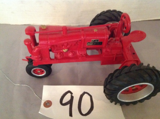 Farmall F-20 tractor	Pioneer