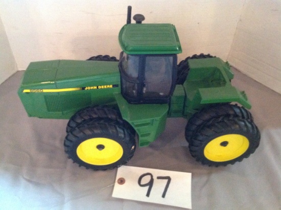 JD 8560 FWD w/duals, looks great