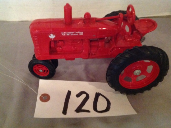 Farmall Canadian 2nd show 1986