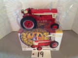 Farmall 560 2005 Iowa FFA Special Edition